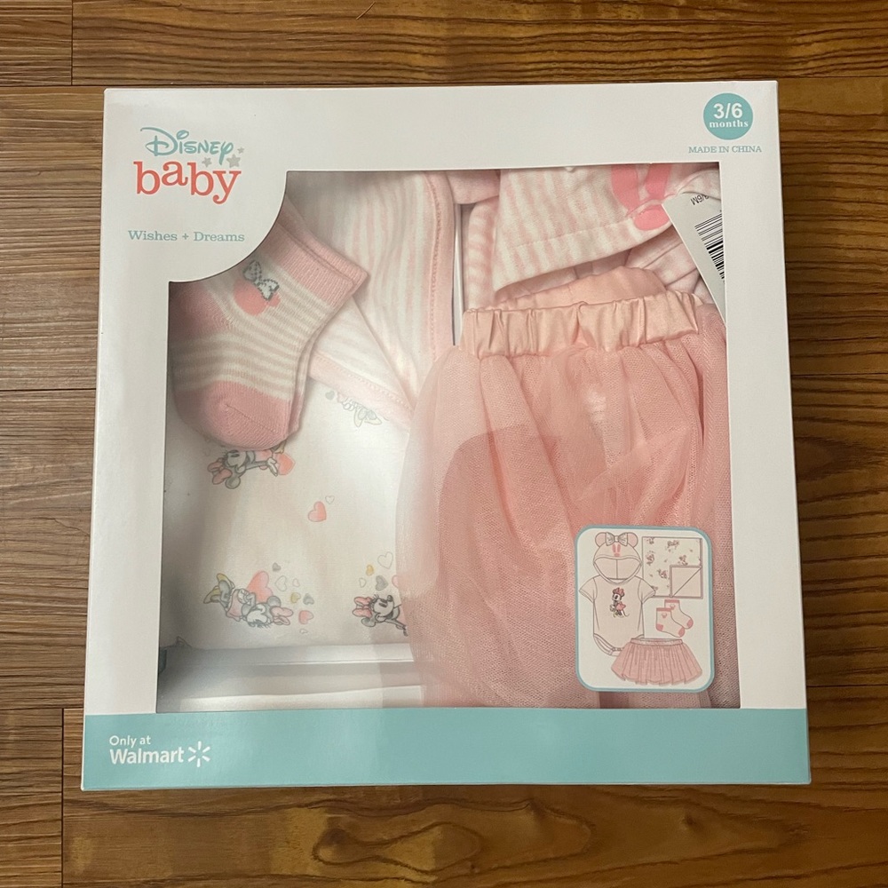 Disney Baby Gift Set 3-6 Months